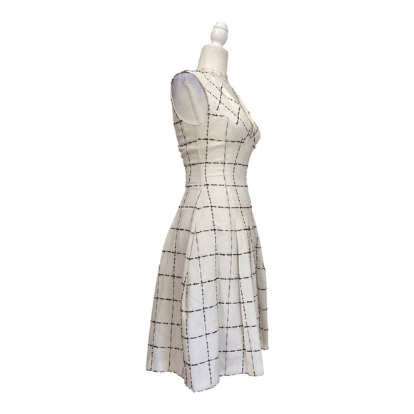 Talbot Runhof Windowpane V Neck Sleeveless Dress - Picture 2 of 12